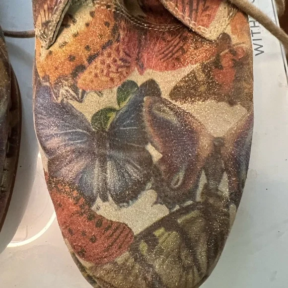 Hush Puppies Butterfly Lace Up Chukka Boots - Picture 3 of 7